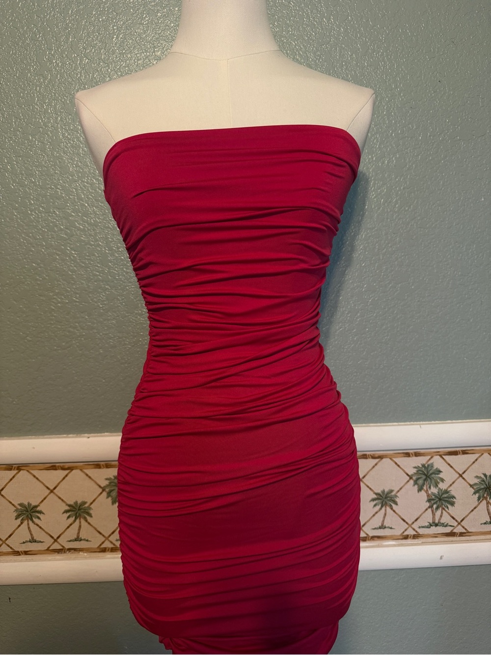 Bozzolo Strapless Ruched Bodycon Dress in Raspberry